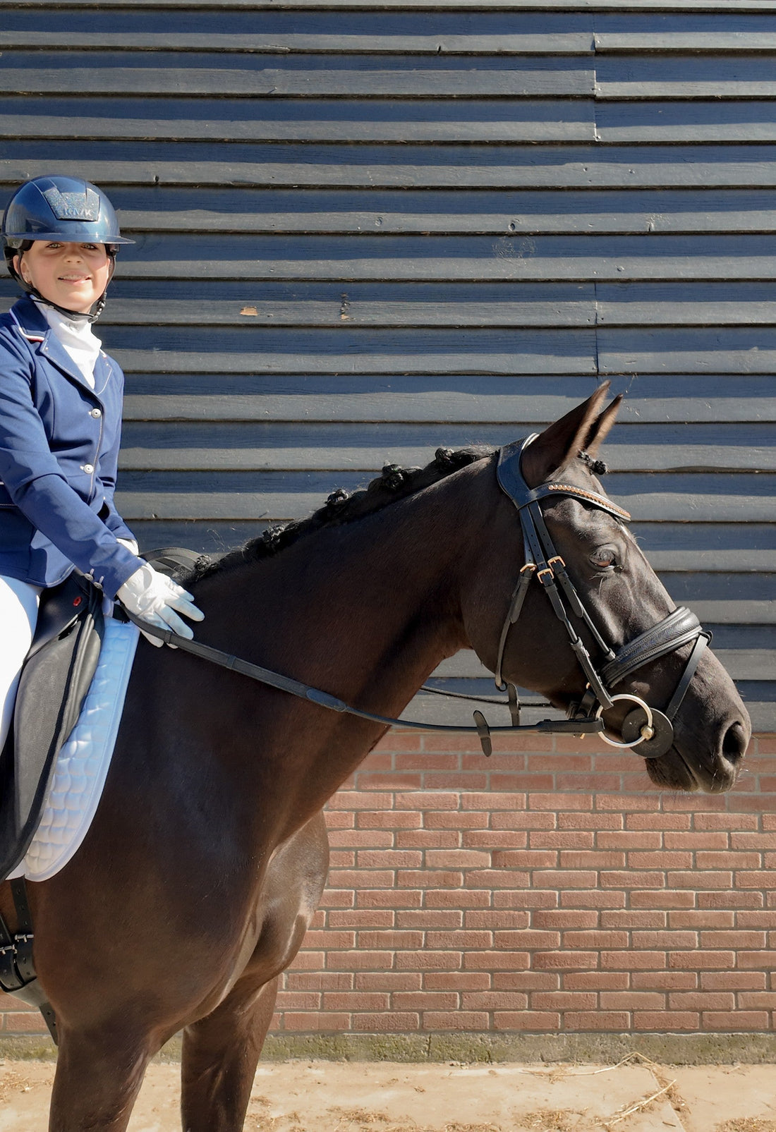 Herstel na een wedstrijd: rustdag of trainen? Zo maak je de juiste keuze voor jouw paard